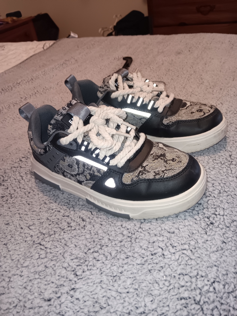 Kids Casual Lace-Up Sneakers in Black and Gray